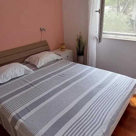 公寓 Keko, Sutivan, Brac, Seaside With Balcony And Sea View *