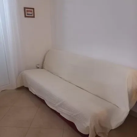 Keko, Sutivan, Brac, Seaside With Balcony And Sea View