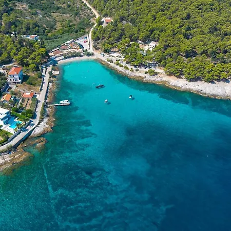 Keko, Sutivan, Brac, Seaside With Balcony And Sea View *