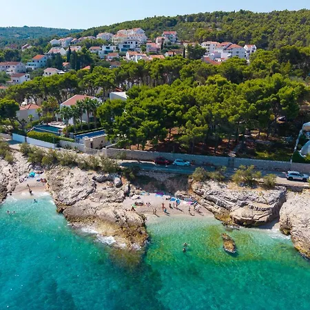 Keko, Sutivan, Brac, Seaside With Balcony And Sea View 苏提万