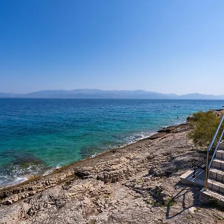 公寓 Keko, Sutivan, Brac, Seaside With Balcony And Sea View